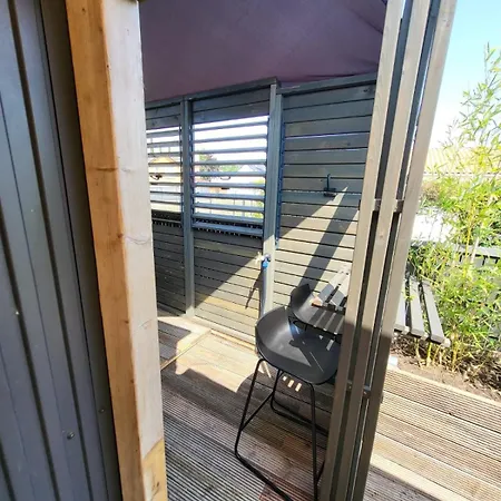 度假居 Tiny House In *