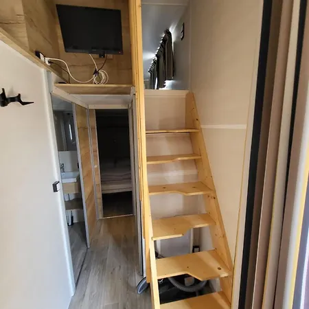 Tiny House In 善顿奈